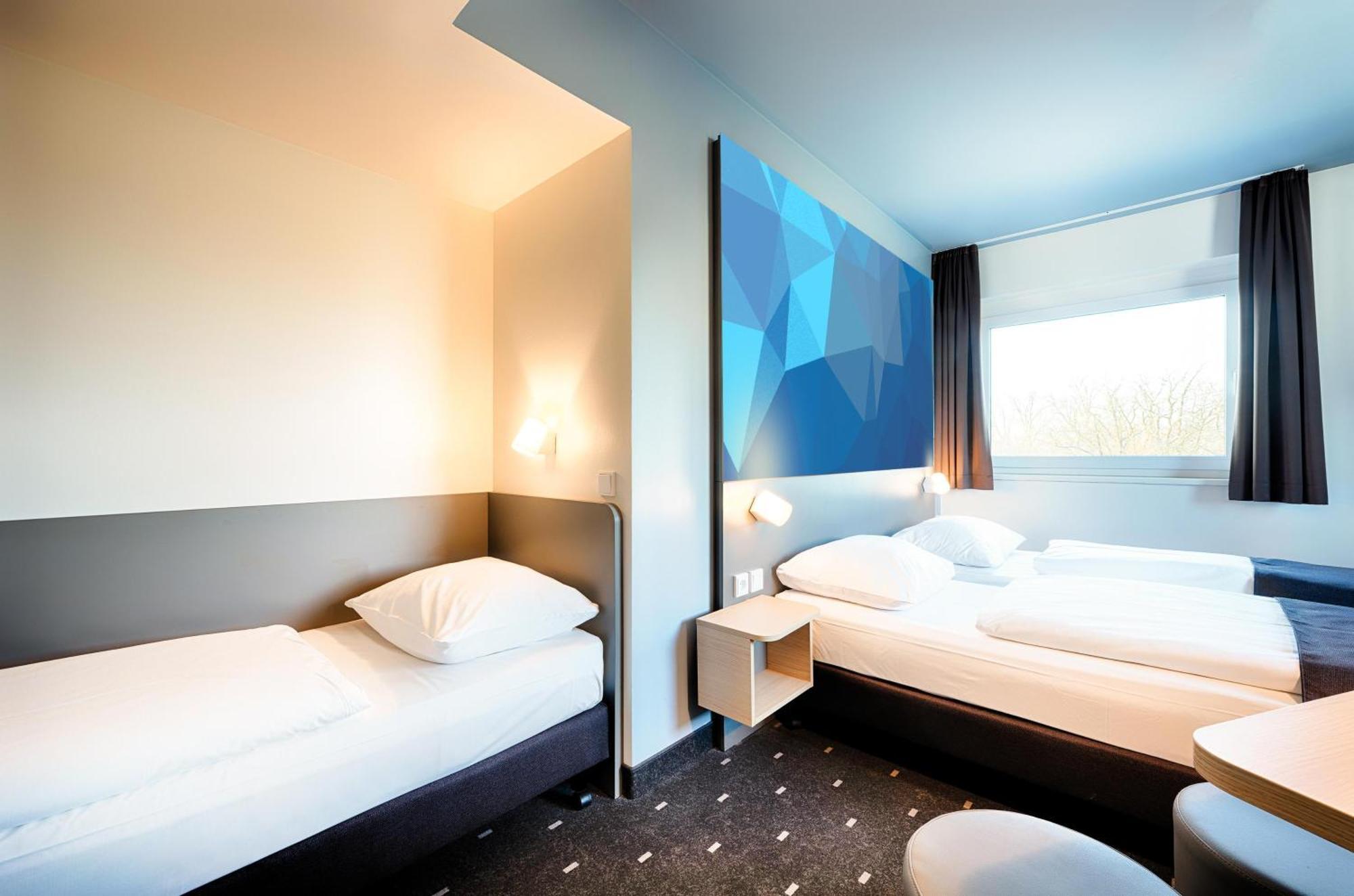 B&B Hotel Stuttgart-Vaihingen Eksteriør bilde