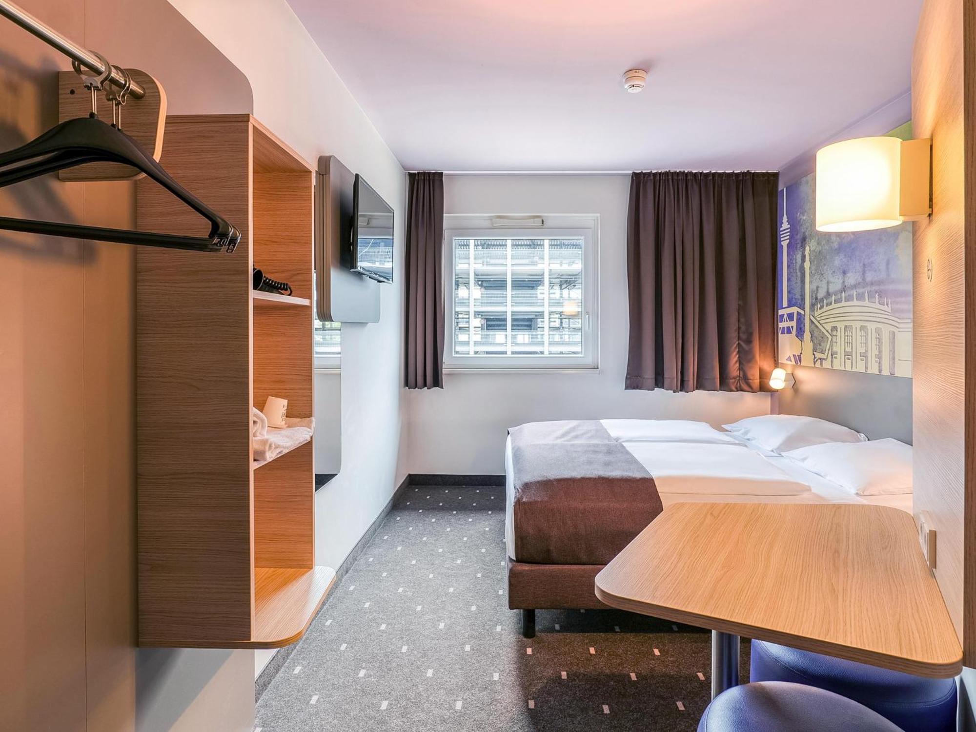 B&B Hotel Stuttgart-Vaihingen Eksteriør bilde
