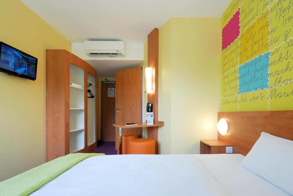 B&B Hotel Stuttgart-Vaihingen Eksteriør bilde